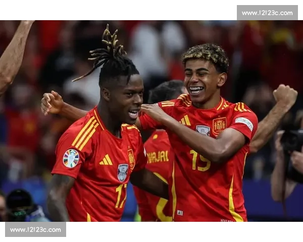 巴萨敲定尼科・威廉姆斯续约：6 年长约 + 税后年薪 800 万欧至 2031 年