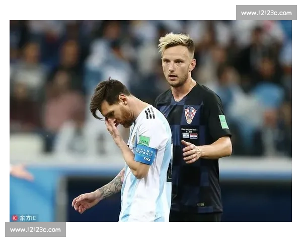 球迷泪目！退役的世界杯官方用球，背后隐藏着怎样的历史印记